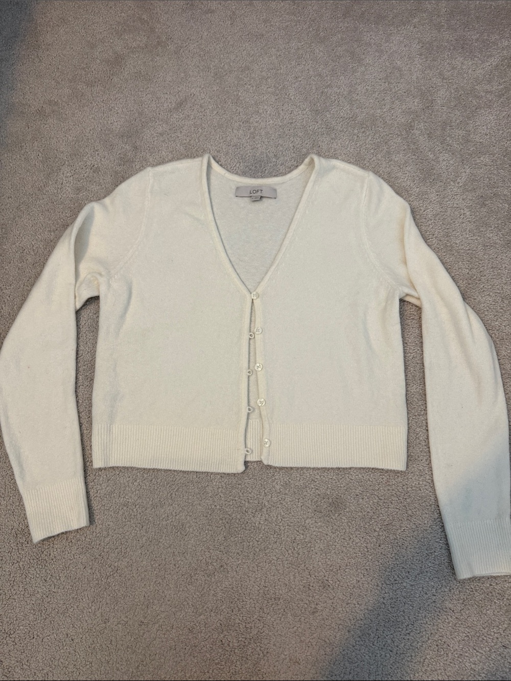LOFT L Cream v-neck cardigan